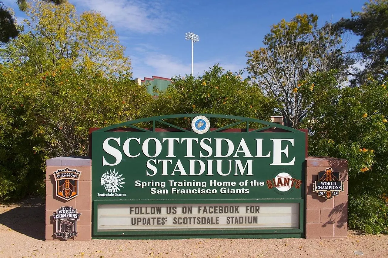 209 Fully Furnished 1Br Suite-Prime Location Scottsdale Apartament
