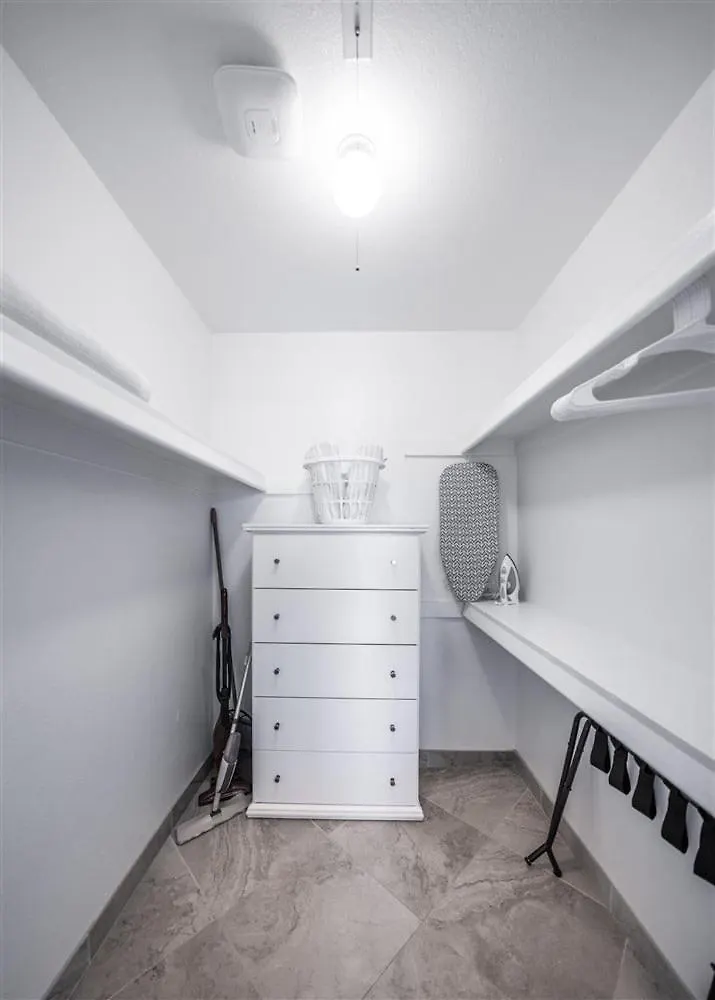 209 Fully Furnished 1Br Suite-Prime Location Scottsdale