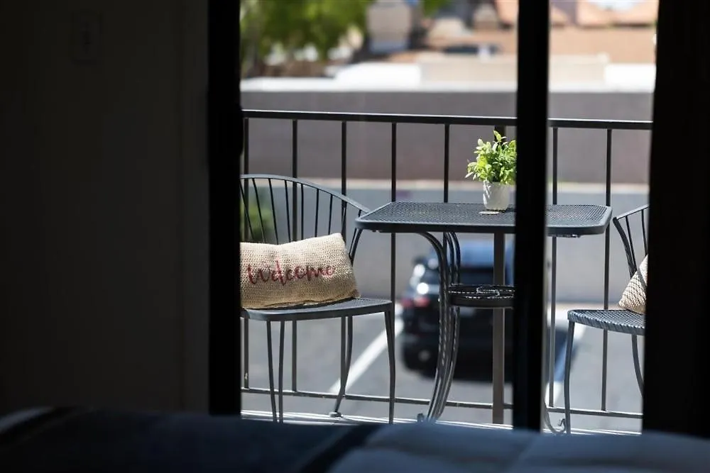 209 Fully Furnished 1Br Suite-Prime Location Scottsdale